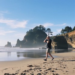 Морская гармония как набережные становятся частью отдыха