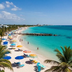 Жизнь у моря где волны и улочки сливаются в один ритм