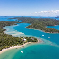 Как архитектура у моря сохраняет гармонию с природой